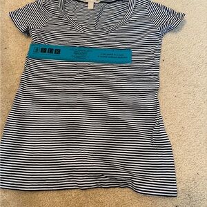 Ladies Banana Republic Navy and White Striped Top. Size small.